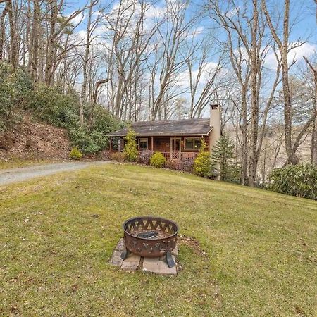 Charming Modern Cabin With Hiking Trails And Fire Pit Blowing Rock Exteriör bild